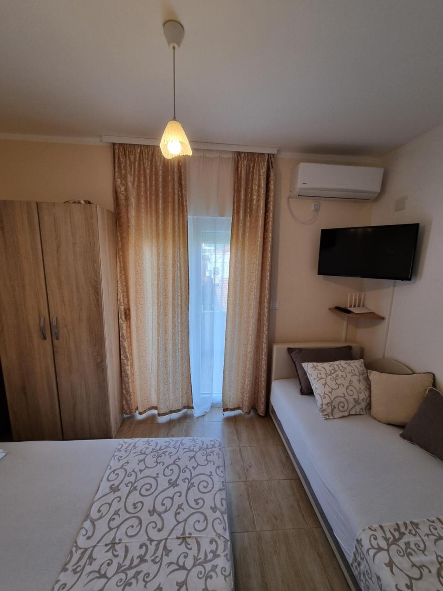 Dmd Apartment